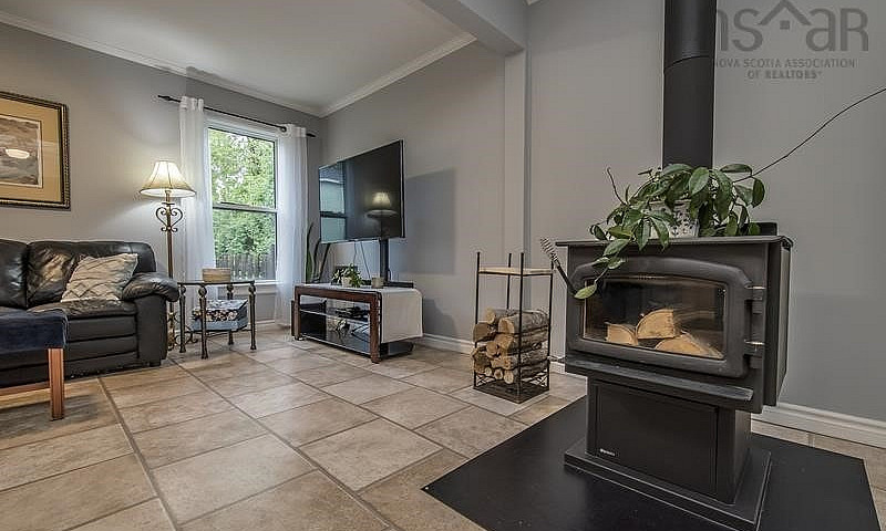 Renovated 2-Storey H...