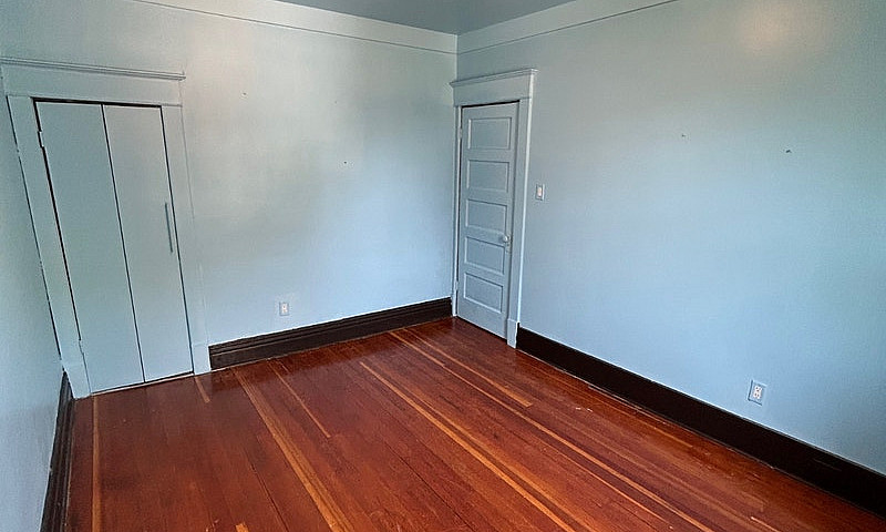 **3Bed 1Bath Duplex ...