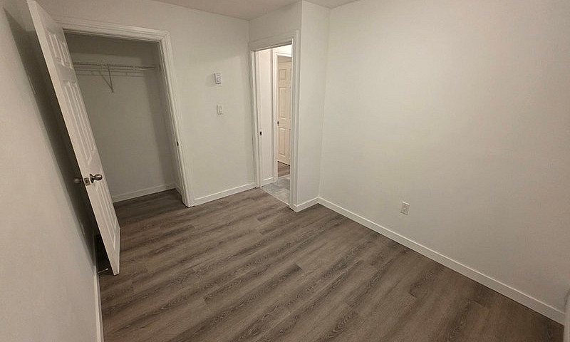 2 Beds 1 Bath Apartm...