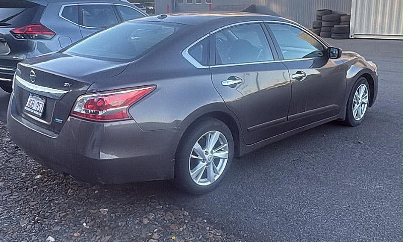 Nissan Altima Sv...
