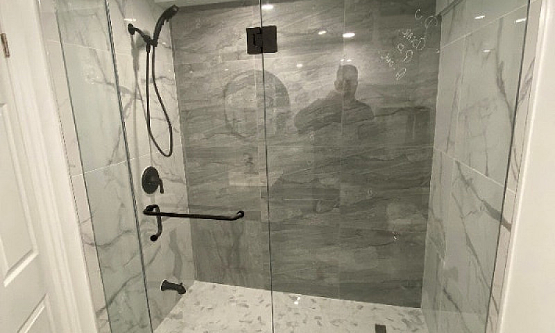Stunning Large Basem...