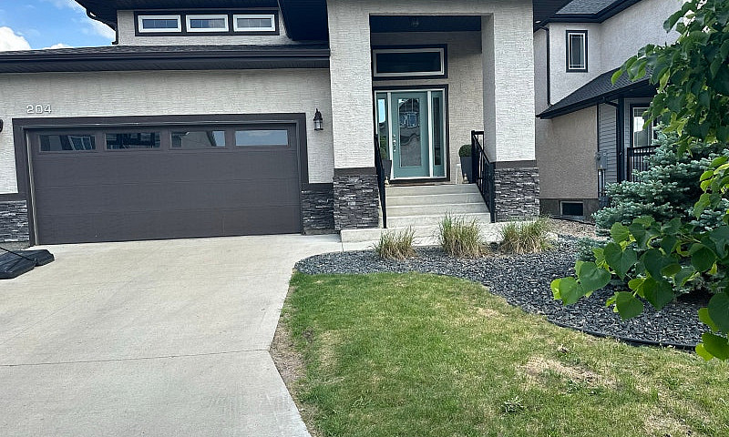 Stunning  4 Bedroom ...