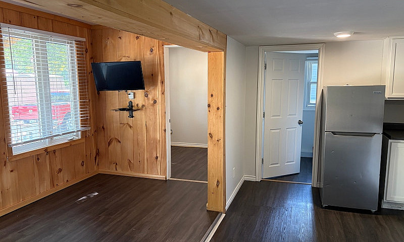 2 Bedroom, 1 Bath Ho...