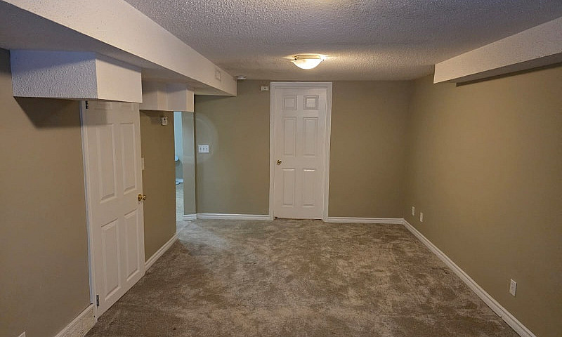 Spacious 1-Bedroom B...