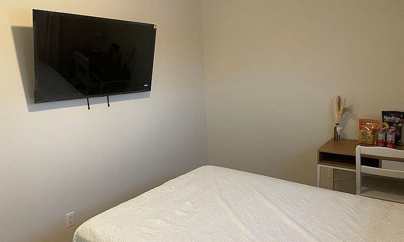 Room For Rent ...