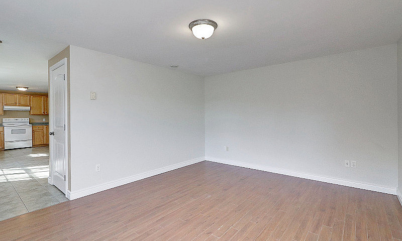 1 Bedroom 1 Bath Wal...