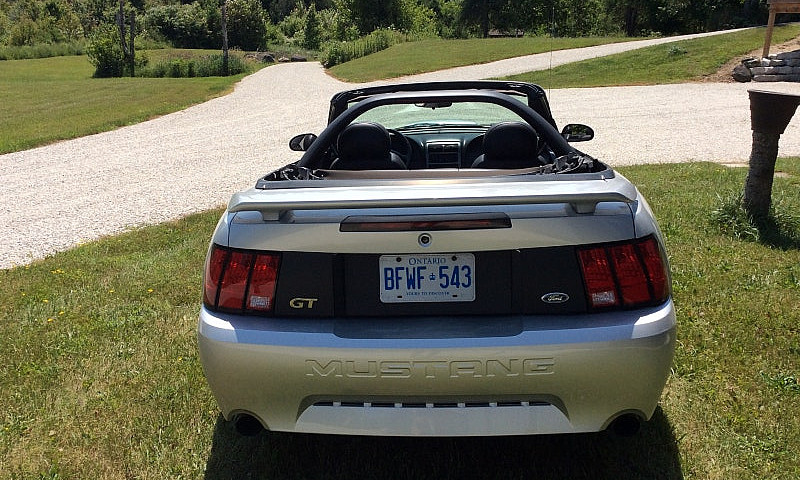 2003 Ford Mustang Gt...