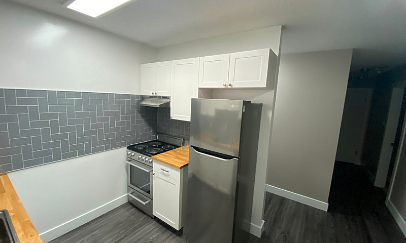 1 Bedroom Suites For...