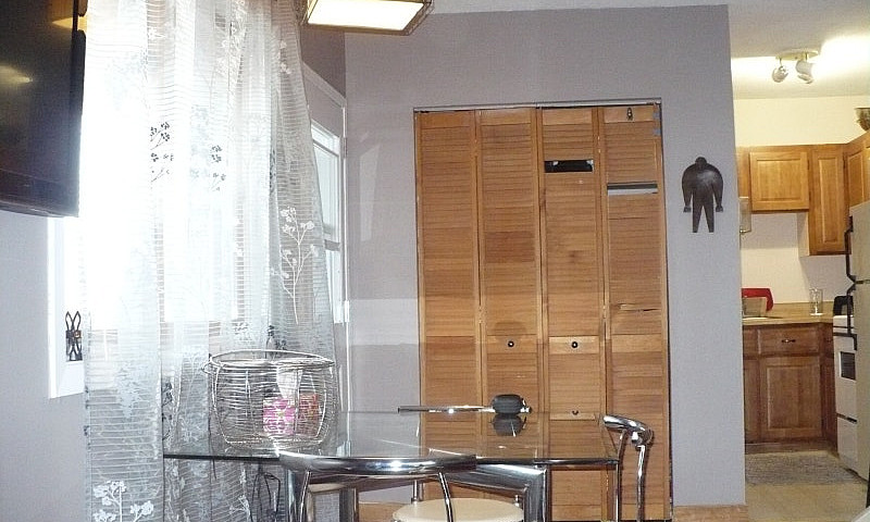 $1800-Large 1 Bedroo...