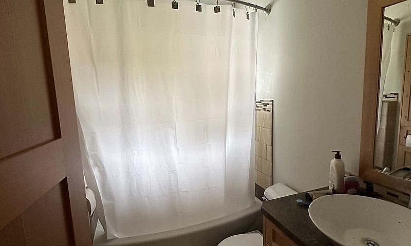 House For Rent In Ex...