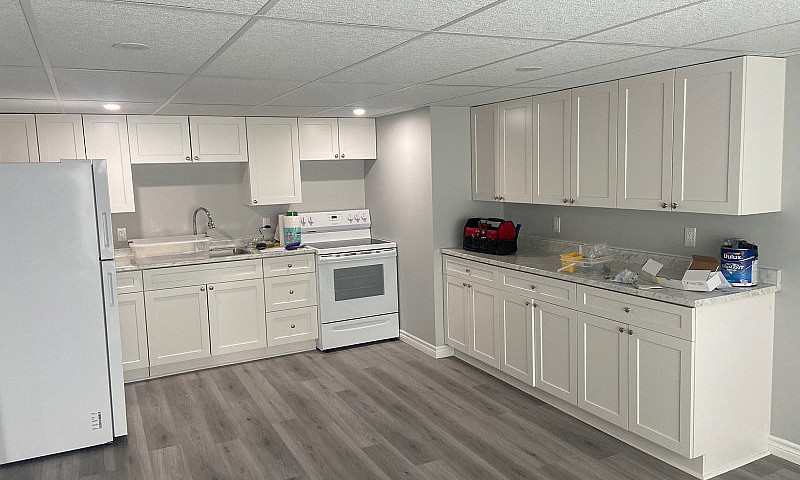 Modern 4 Bedroom Apa...