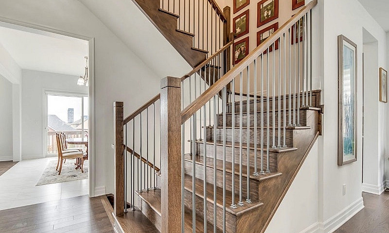 Luxury Modern 5 Bedr...