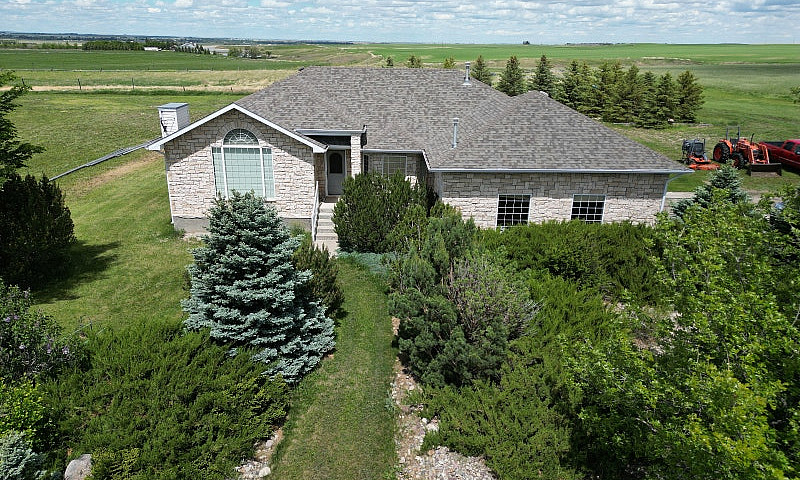 Quiet Acreage/Hobby ...