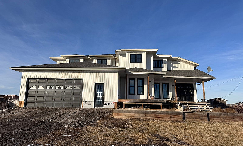 Large Farmhouseto Be...