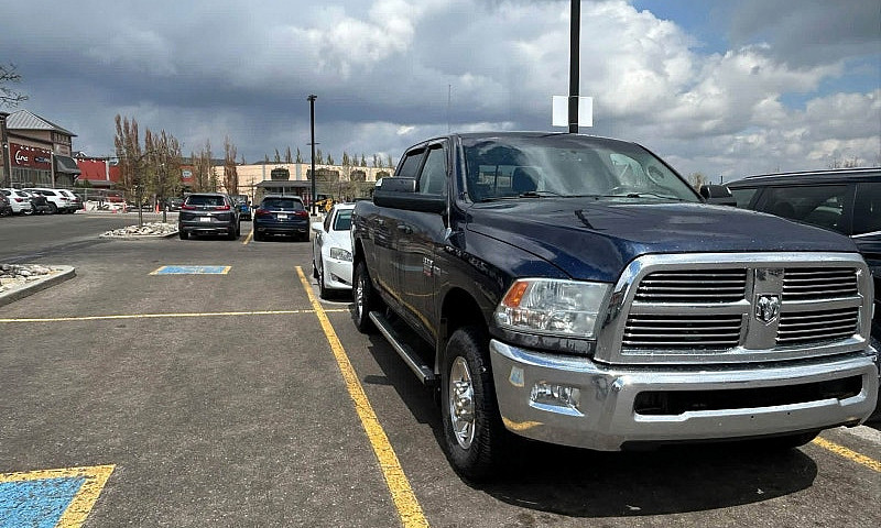 2012 Ram 2500 Hemi A...