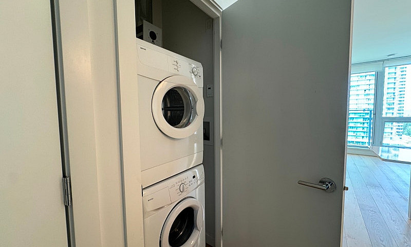Furnished Surrey Cen...