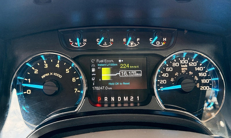 Ford F150 - 4X4 - Su...