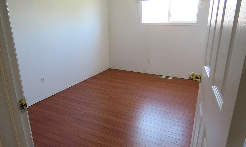Single House For Ren...