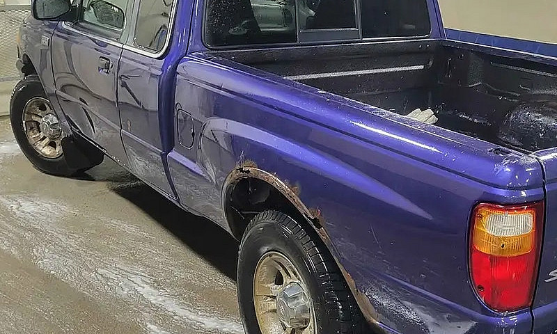 2001 Mazda B3000 Pic...