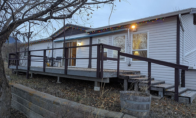 5+ Acres | Heated Sh...