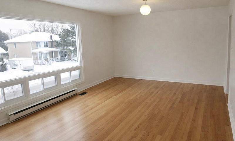 2 Bedroom + Den West...