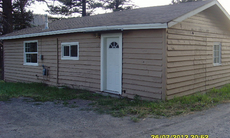 The Cool Cabin – 2 B...