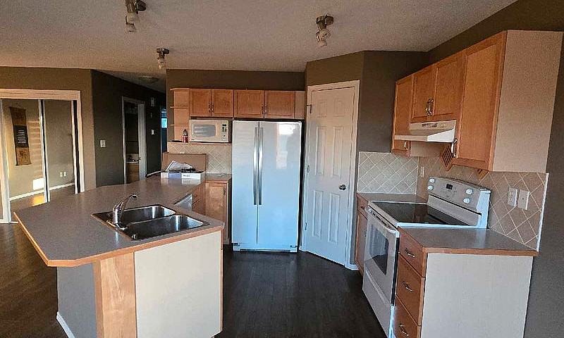 2 Bedroom, Coulee Vi...