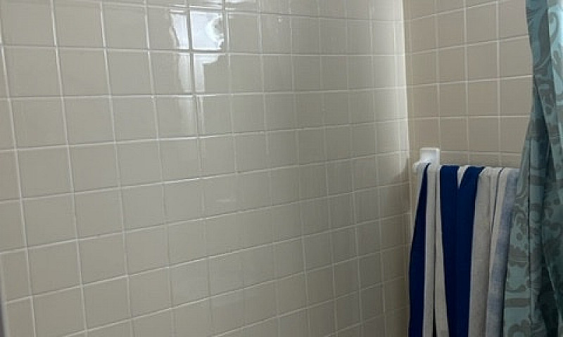 2 Bedroom Apt For Re...