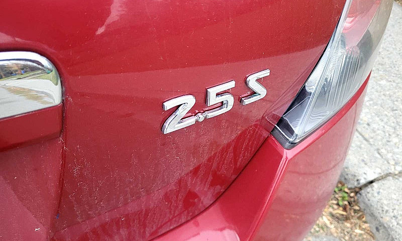 2009 Nissan Altima 2...