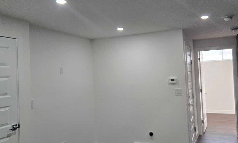 Cozy Newly Built Lag...