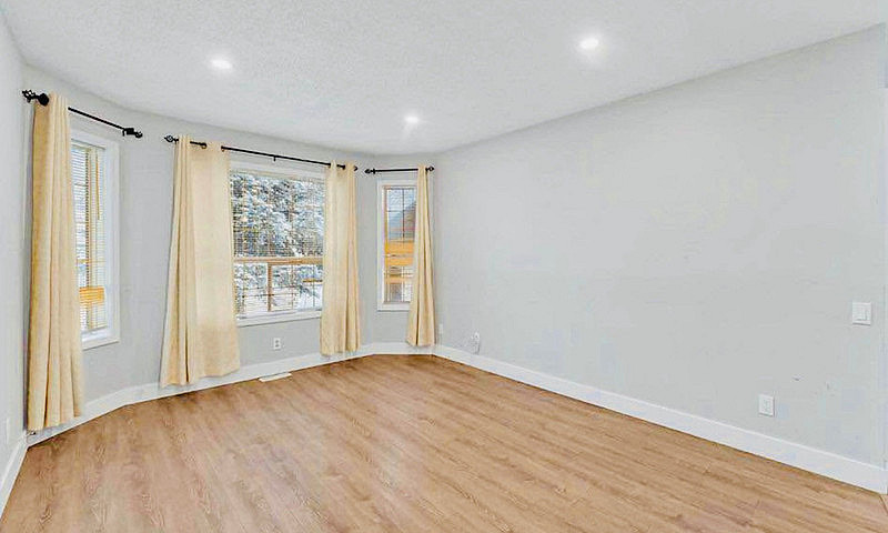 Room For Rent...