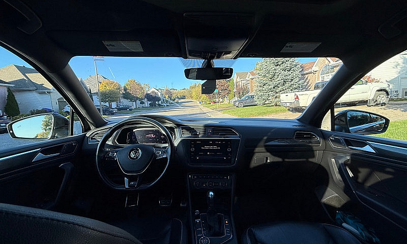 Volkswagen Tiguan ...
