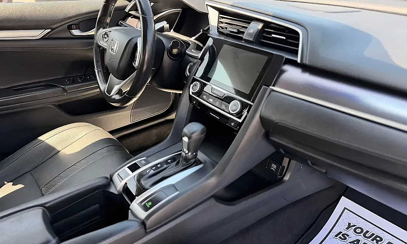2018 Honda Civic Tou...