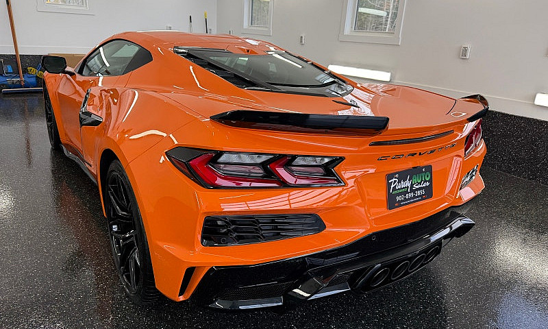 2024 Chevrolet Corve...