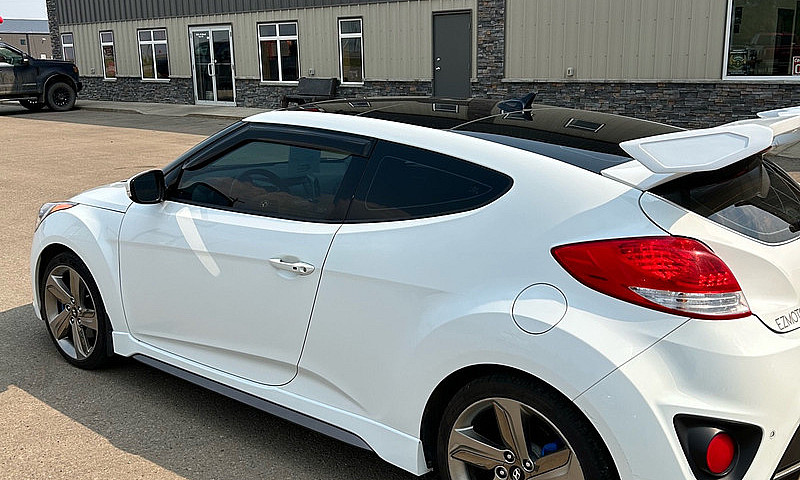2015 Hyundai Veloste...