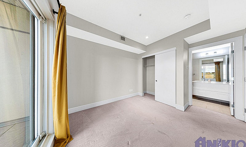 404 Avenue C South —...