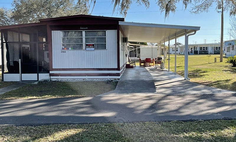 Florida Winter Home-...