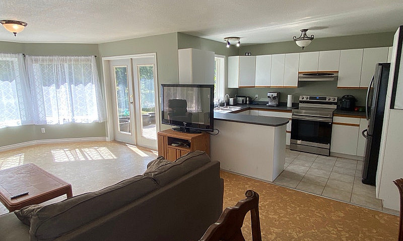 2 Bedroom Home Locat...