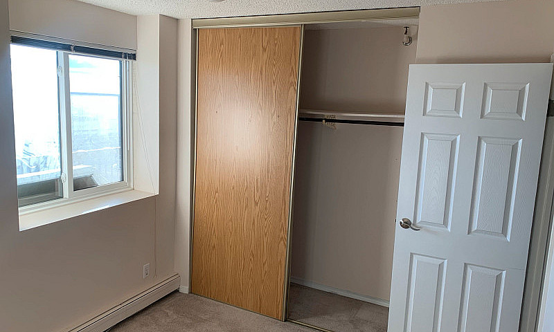 Downtown Condo With ...