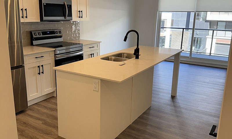 Brand New 2 Bed, 1 B...