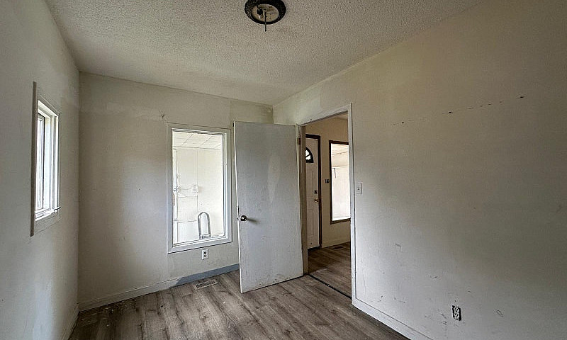 House For Rent ...