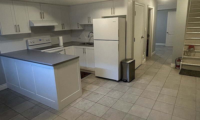 Spacious 1 Bedroom B...