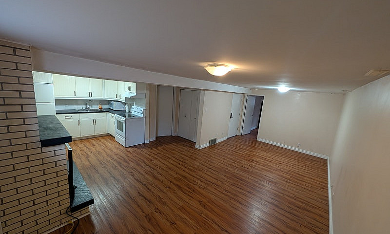 Cozy 1 Bed, 1 Bath B...