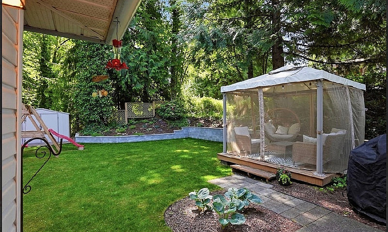 Duplex With Large Ya...