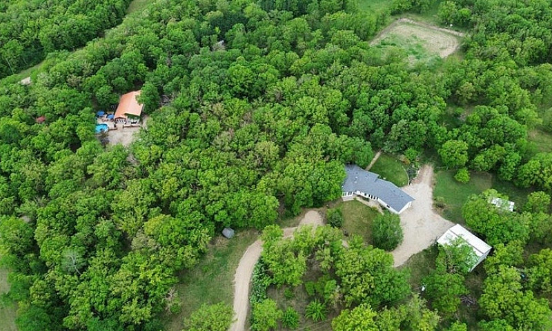40 Acres With Two Pr...