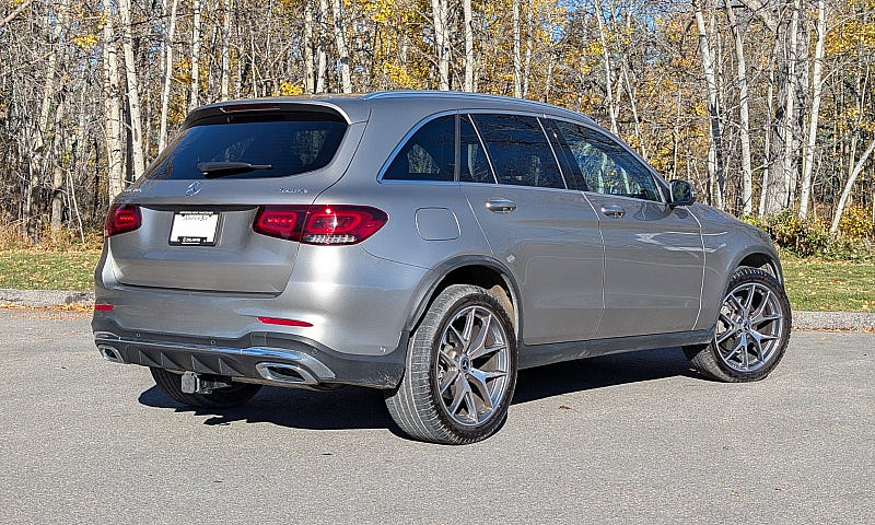 2021 Mercedes Glc 30...