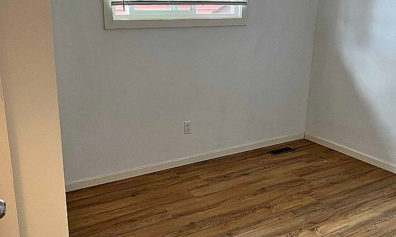 3 Br House (In A Fou...
