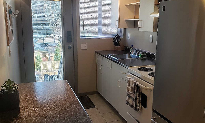 One Bedroom Suite Av...