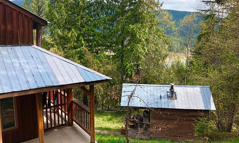 Secluded Acreage Wit...
