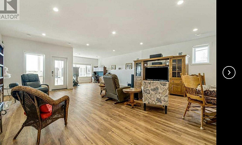 5Yr Young  4000 Sqft...